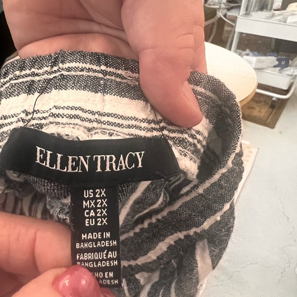 25% off listed price. Plus size striped dark blue & white summer pants - Picture 5 of 5